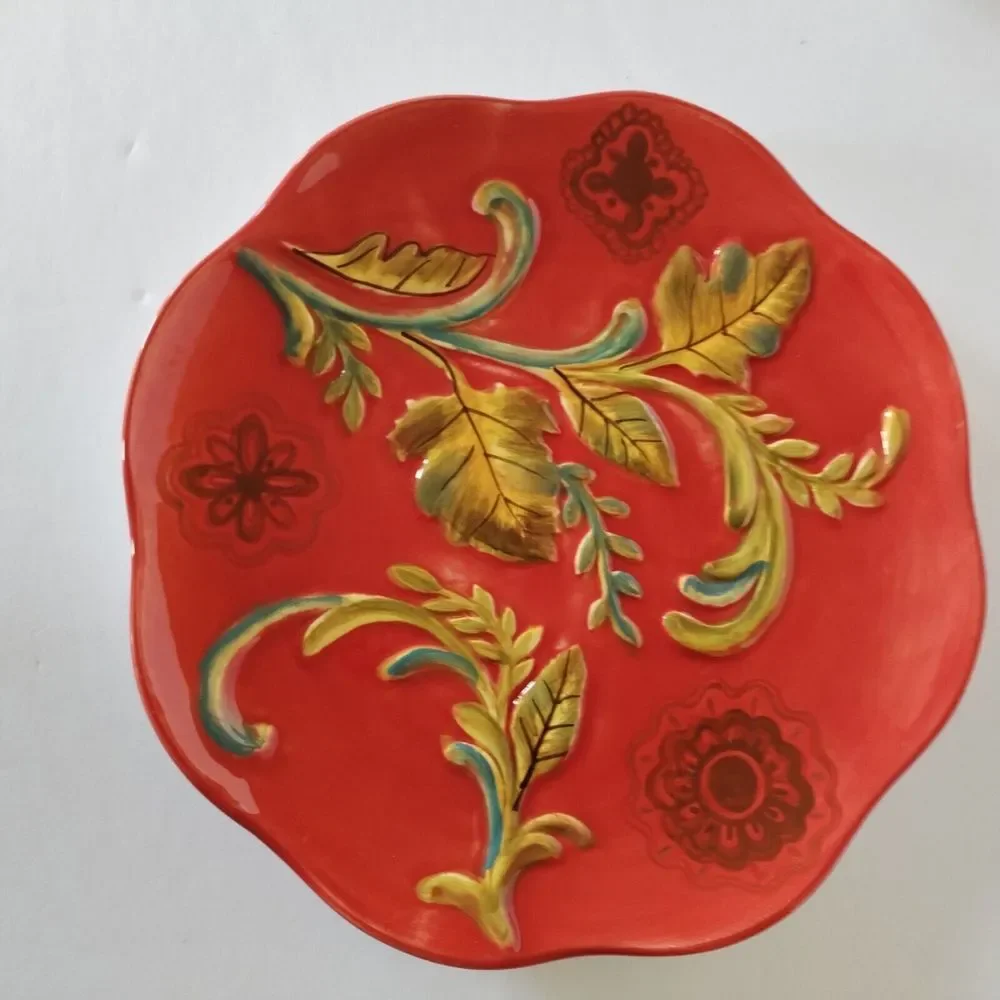 Set Of 4 Lunch Plates Fall Leaves Acorns Relieved Scalloped Floral 8.25 Inches‎